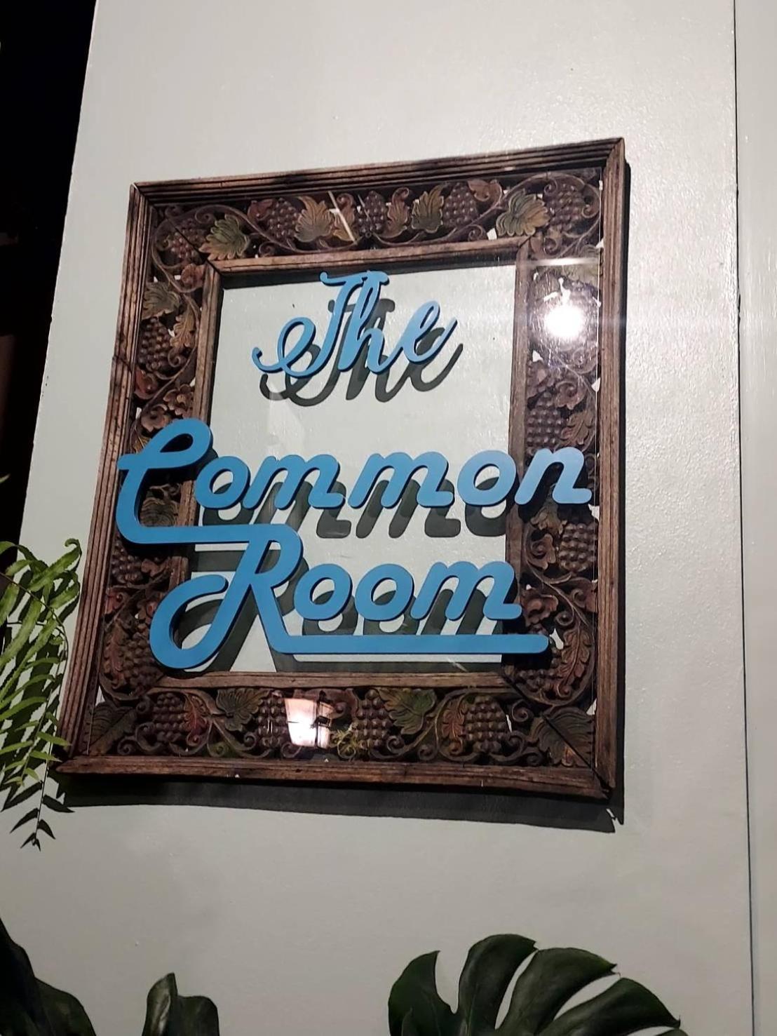 The Commonroom Cnx Chiang Mai Exterior photo